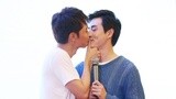 剧版《致青春》热拍 张丹峰杨玏示范男男热吻