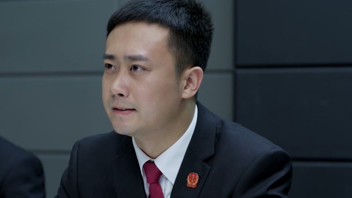 阳光下的法庭