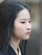 内容简介小花短裤四刘烨天天性感照片图片