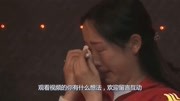 24岁嫩模因投诉外卖小哥，被小哥关密室10年，门开倪萍哭了