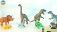 各类恐龙与自己宝宝玩汽车玩具的故事