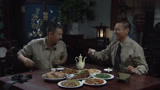 尖刀：国军长官吃饭就是奢侈，一桌子全是大鱼大肉，真香！