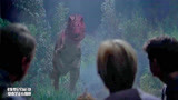 侏罗纪公园3：电话到了恐龙的粪便里，还要恐龙迎面而来，可怕