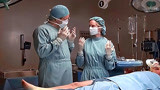 楚门的世界：男主误闯手术室，看到这惊人的一幕！