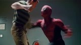 蜘蛛侠3：犯罪分子遇到了蜘蛛侠，一拳打穿他肚子，霸气！