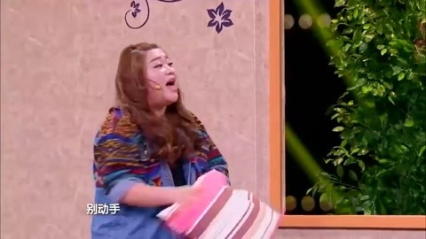 小品《我的奇葩表姐:小斐变身侦探找私房钱,把表弟坑坏了