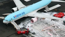 大韩航空客机在日本机场引擎起火 幸无人受伤