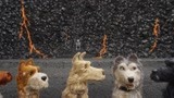 小林与五只狗狗共同对付日本当局和机械的围攻 影片背会藏有深意