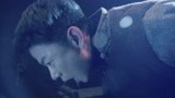 《战地枪王》南野秀正手下给陆英豪动刑威逼他做医学会会长