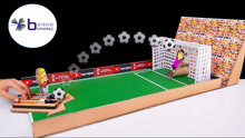纸板制作的足球游戏机，C罗和梅西的点球大战，谁能取得胜利？
