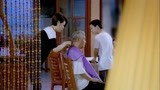 舰在亚丁湾：两个女子，偷偷摸摸进了别人豪宅，对话太逗了！