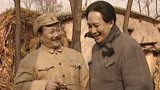 开国领袖毛泽东：毛泽东给农民推磨，贺龙跟在屁股后边，让他歇歇