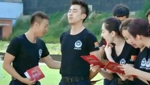 警察锅哥：简凡和顺利通过预备警员训练，成为一名正式警员！