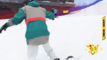 极限挑战：王一博挑战滑雪成功，开心地像个孩子