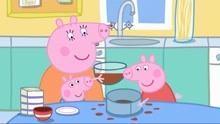 小猪佩奇：猪妈妈教佩奇和乔治做蛋糕，是给猪爸爸的生日蛋糕