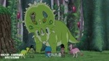 大雄的新恐龙：哆啦A梦拿出道具，把巧克力给恐龙，当朋友了