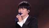 2022江苏跨年 周深歌曲《生活总该迎着光亮》