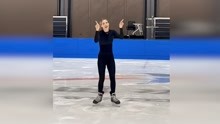 谷爱凌社交平台晒学滑冰视频