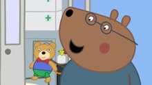 小猪佩奇：棕熊医生展示救护车，教大家急救知识，非常管用！