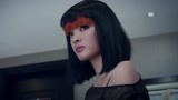 绝色武器：不愧是凶猛女杀手，连杀人装备都这么别致，太厉害了！