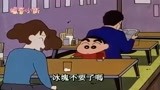 蜡笔小新：小新吃拉面，给陌生人表演筷子夹肉，隔着屏幕都感到疼