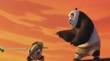 功夫熊猫3：大家伙正在打架，阿宝看到豪猪大师要合影