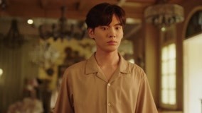 Watch the latest EP 13 Sui Yi Receives a Love Card and Bouquet of Red Roses from Male Childhood Friend (2022) online with English subtitle for free English Subtitle