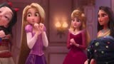 无敌破坏王2：糖果公主误入迪士尼世界，偶遇长发公主和爱莎