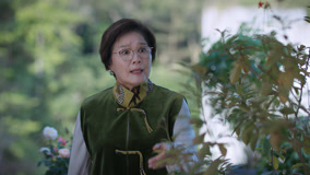 Watch the latest Ai Ying tells her mother-in-law the solution to the ongoing blackmailing, but with an underlying message. online with English subtitle for free English Subtitle