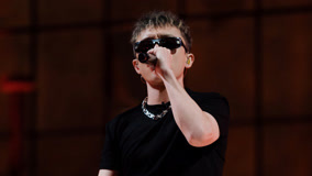 ดู ออนไลน์ 純享：那吾克熱-NW《萬眾矚目Remix》 快嘴說唱速度拉滿 (2025) ซับไทย พากย์ ไทย
